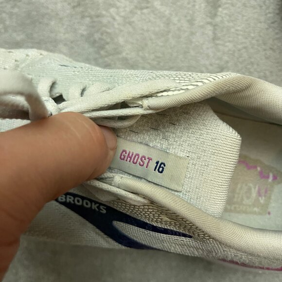 Brooks Womens Ghost 16 1204071D175 Gray Running Shoes Sneakers Size 8D Wide - Picture 7 of 9